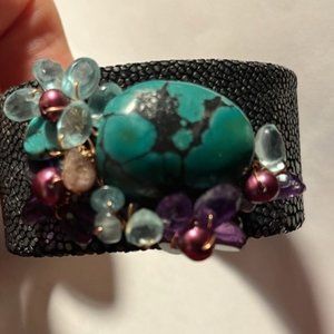 Stingray snap bracelet